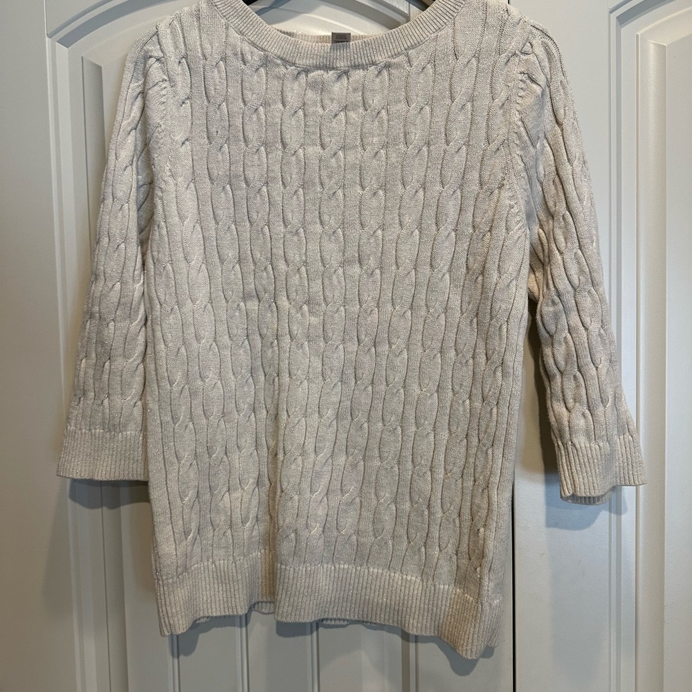 3/4 sleeve sweater. Large.